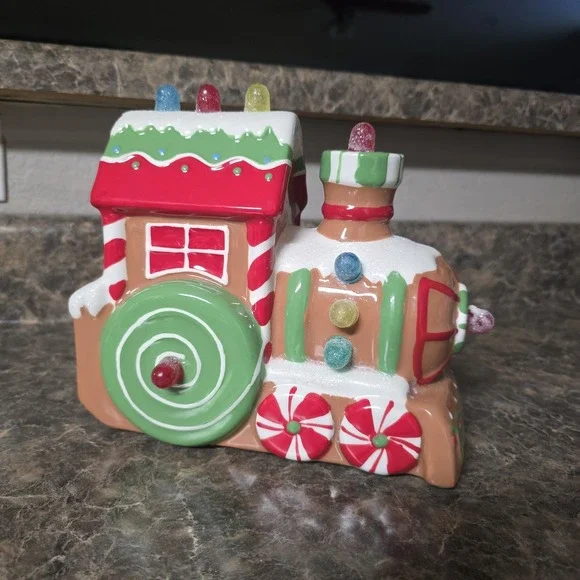 Hallmark 2011 Christmas Express Holiday Blinking Light Sound Musical Train