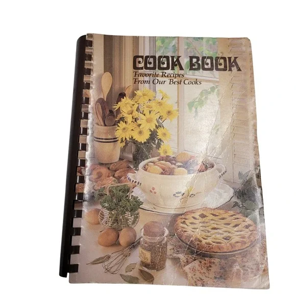 St Marys Parish of Peshtigo WI Favorite Recipes Cookbook 1994 Spiral Bound
