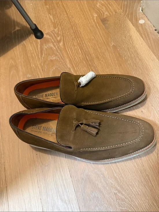 Steve Madden Men's Olive Brown Suede Tassel Loafers