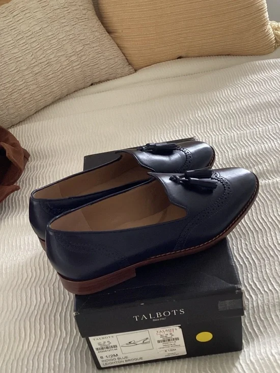 Talbots Men's Navy Leather Tassel Loafers with Brown Sole
