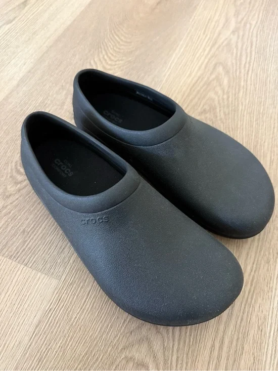 CROCS Men's Black Work-Friendly Slip-On Clog