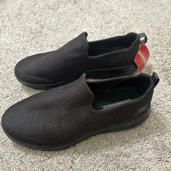 Men’s Skechers Go Walk Black Slip-On Performance Walking Shoes