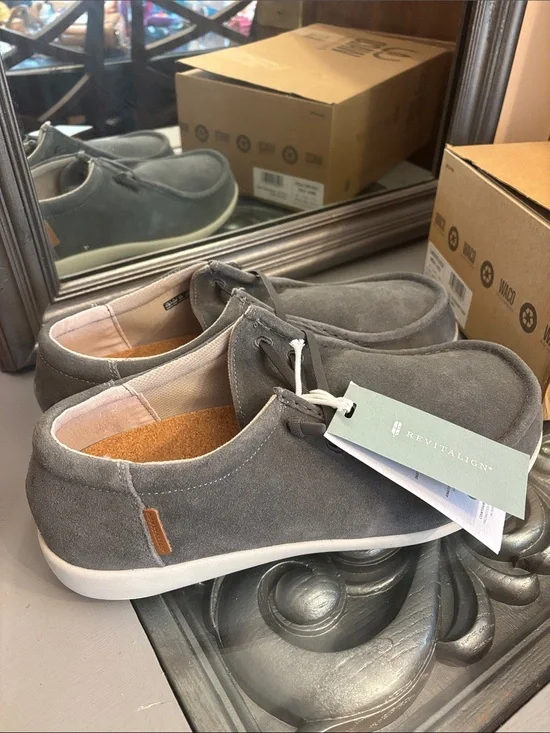 REVITALIGN 13 EE Men's Slip-On Carefree Suede Orthotic Loafers Gray WACO Shoe