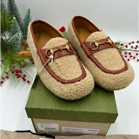 Men’s Gucci Horsebit ivory wool  loafers size 9.5 made in Italy.