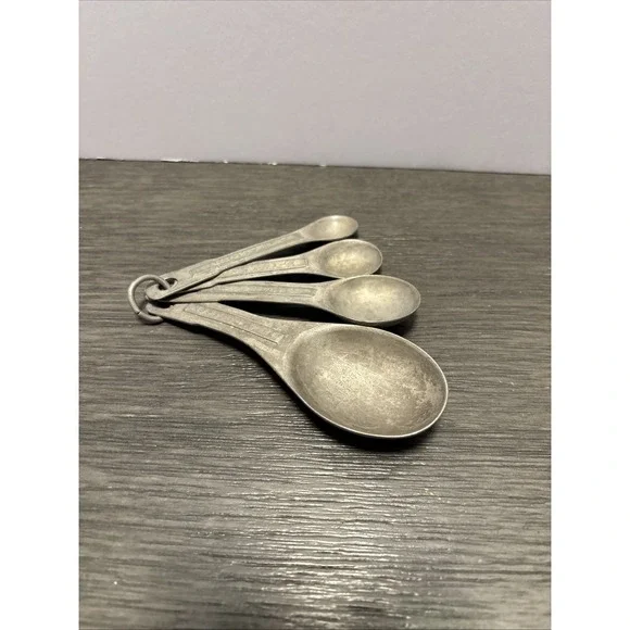 Set of 4 VTG‎ US Standard Measuring Spoons Aluminum Nesting Retro 1950's 5