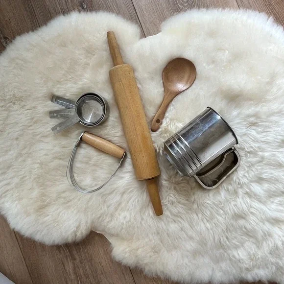 Vintage Baking Utensil Lot 5pc Wooden Rolling Pin Pastry Blender Flour Sifter