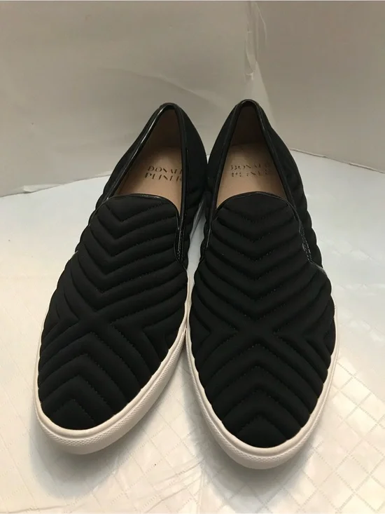 Donald J. Pliner Men's Black Quilted Slip-On Sneakers  Size 9.5 Like New