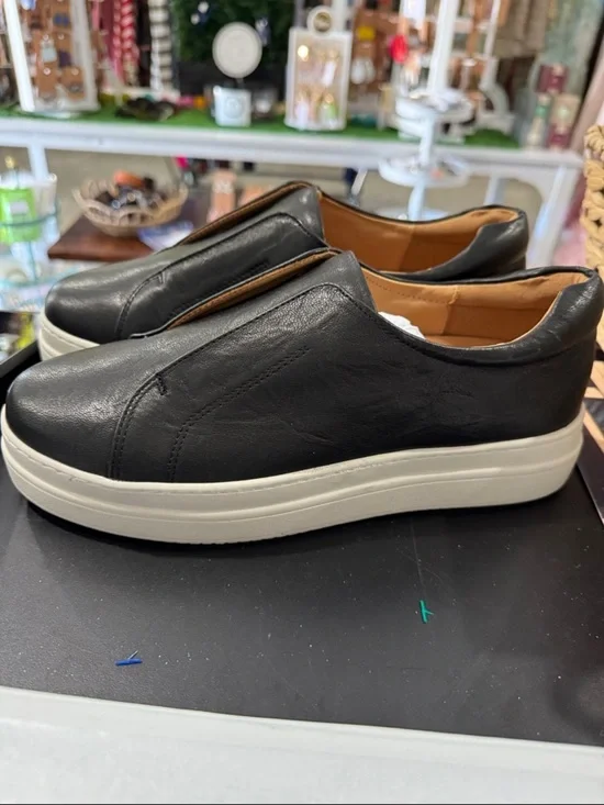 J Slides Black Leather Slip-On Sneakers with White Platform Sole