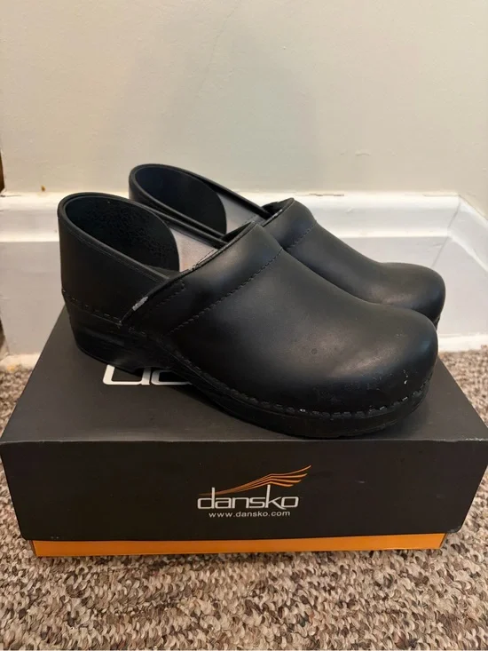 Dansko Black Leather professional oiled Slip-On Clogs 40