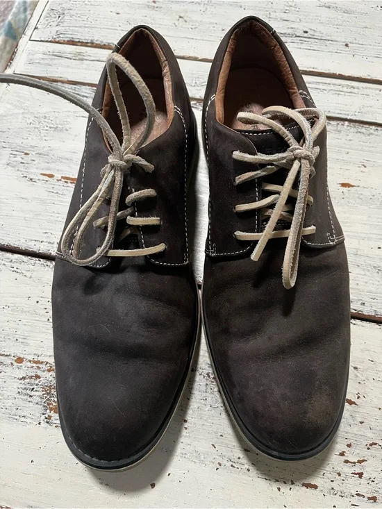 Sperry Men's Dark Brown Suede Derby Shoes with Cream Laces