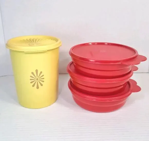 Tupperware Lot of 4 Retro Storage Containers Vtg Collectible 811-6 & 3x 2415B-4