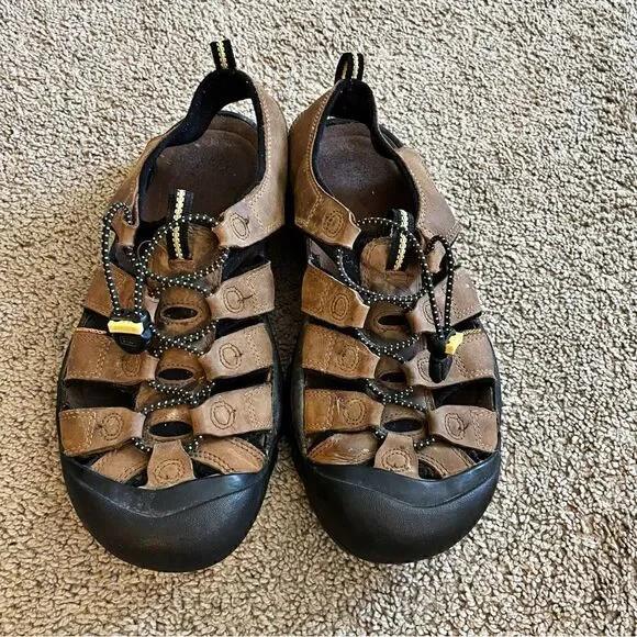 Keen Men’s Washable Upper Leather Sandals See Description!