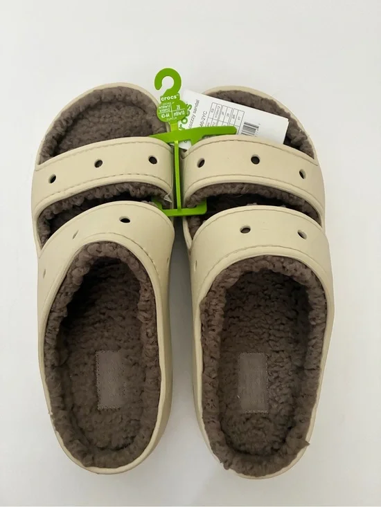 Crocs Classic Cozzzy Sandals - Cream - M10 W12
