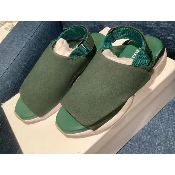 Orphic Cg Wrap  Green Size 9.75 Fashion Sandal  From China
