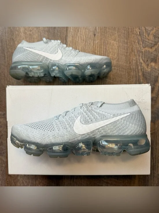 Nike Air VaporMax Flyknit Pure Platinum White Grey
