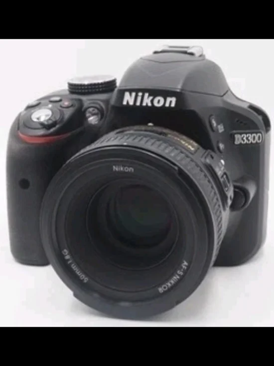 Nikon D3300 DSLR Camera in Black