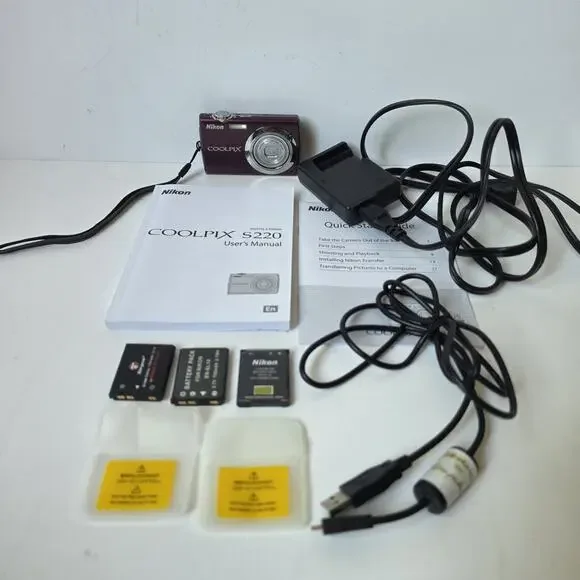 Nikon Coolpix S220 Digital Camera Plum Charger 3 Batteries 3X Zoom 10.0 MP