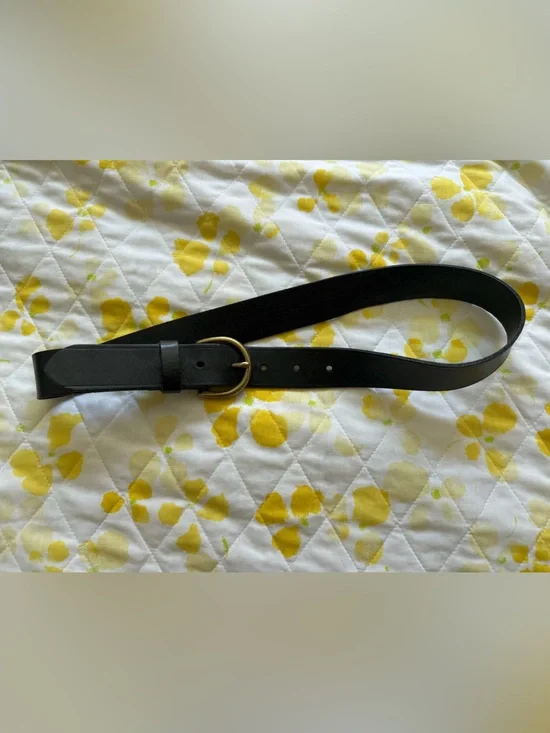 Madewell Classic Black Leather Belt with Gold Buckle - Women's Accessory size sm