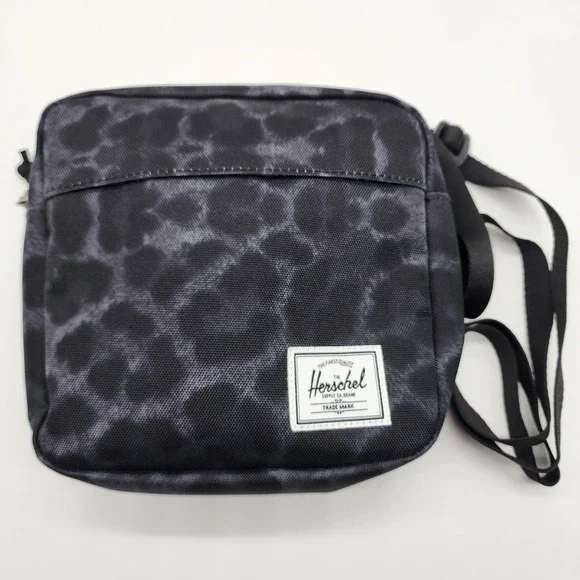 Herschel Supply Co Classic Crossbody Bag Digi Leopard Black Gray Messenger EUC‎
