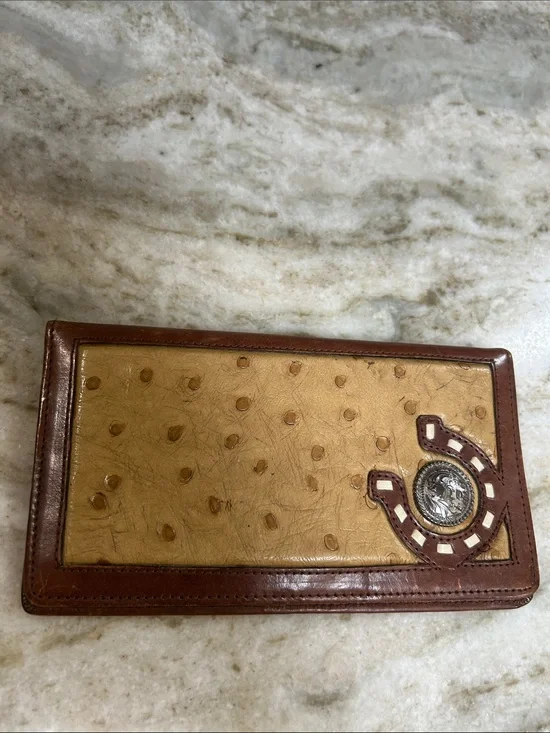 Silver Creek Bifold GAUCHO Wallet Leather  Horse Shoe Silver Coin Credit Card