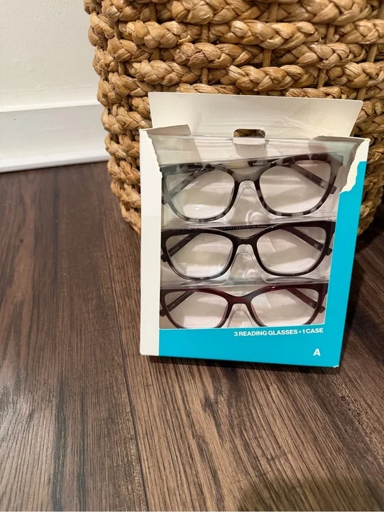 Foster Grant Fashion Reading glasses Glasses +1.75 A  new no case included