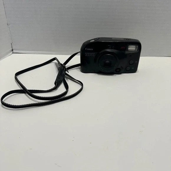 Canon Sure Shot Zoom-S 35mm Film Camera 38-60mm f/3.8-5.6 Japan Untested