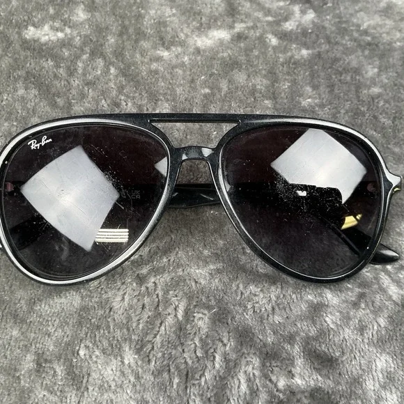 RAY-BAN RB4376 601/8G 57D16 145 3N Sunglasses Black Authentic