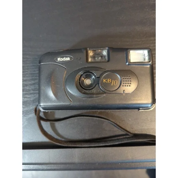 UNTESTED VTG Kodak Kb10 aspheric Point Shoot Film Camera 35mm LOMOGRAPHY vintage