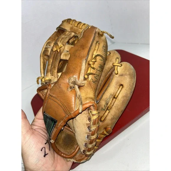 Vintage Ted Williams Leather Baseball‎ Glove 16158 Sears Roebuck and Co RHT