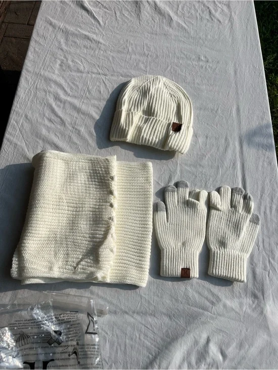 Cream Knit Winter Beanie, Gloves & Scarf Set - Men's Accessories