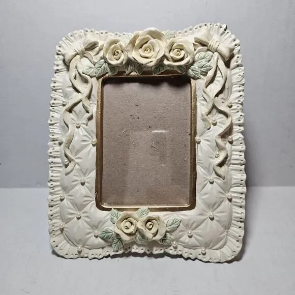 Tufted Style Floral Rose Shabby Chic Standing Picture Frame Beige  3