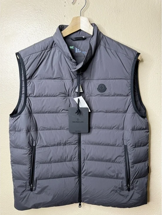 Moncler Gordes Gilet Vest Men’s Sz 5 Gray Down Puffer Full Zip Matte Black NWT