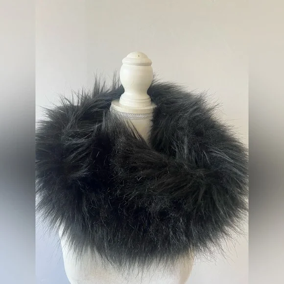 Black Faux Fur Infinity Scarf
