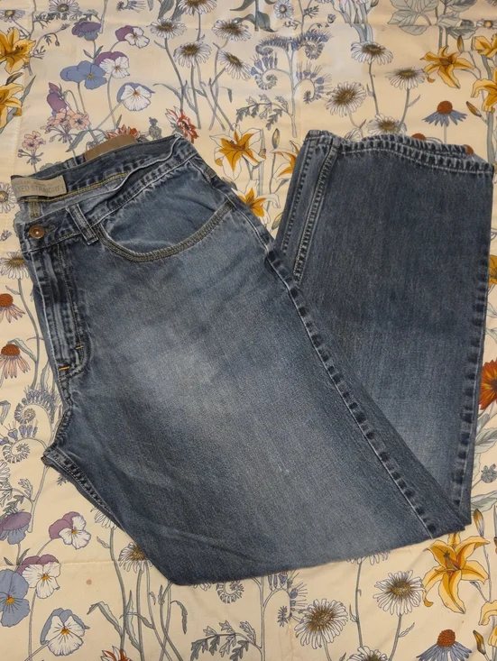 Wrangler Men’s Relaxed Fit Blue Jeans