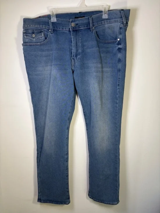 True Religion Ricky Relaxed Straight - Sz 40 x 33”