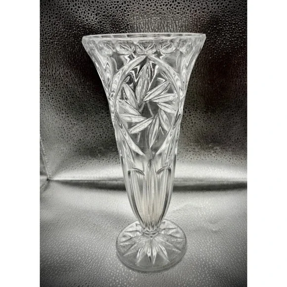 Vintage Hand Cut ACC Crystal Spiral Stars Vase 11
