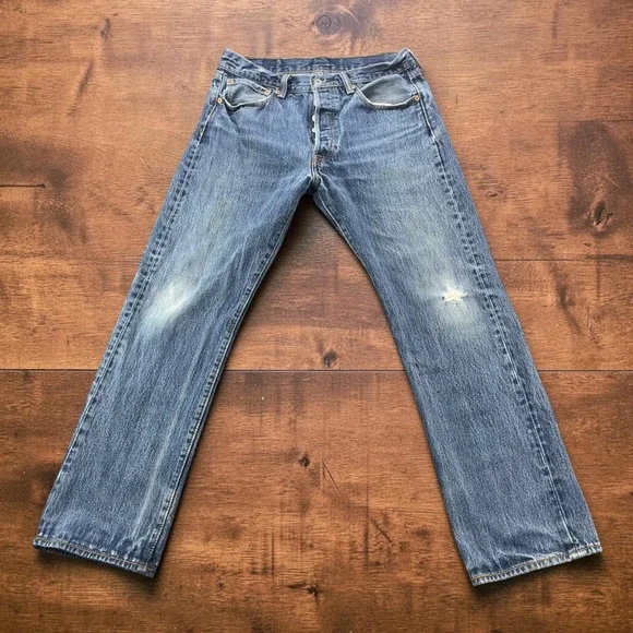 Levis 501 Original Fit Jeans Mens 32x30 Blue Denim Straight Leg Distressed