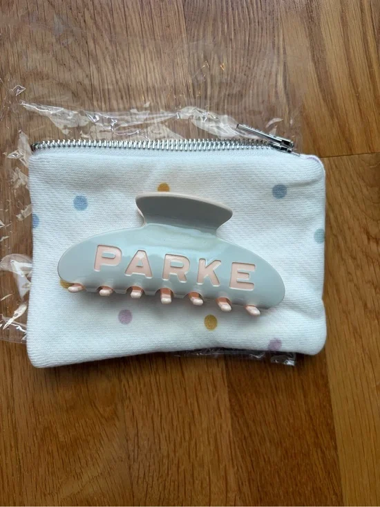 Parke Hair Claw Clip in Sprinkle (Light Gray/Green and Pale Pink)