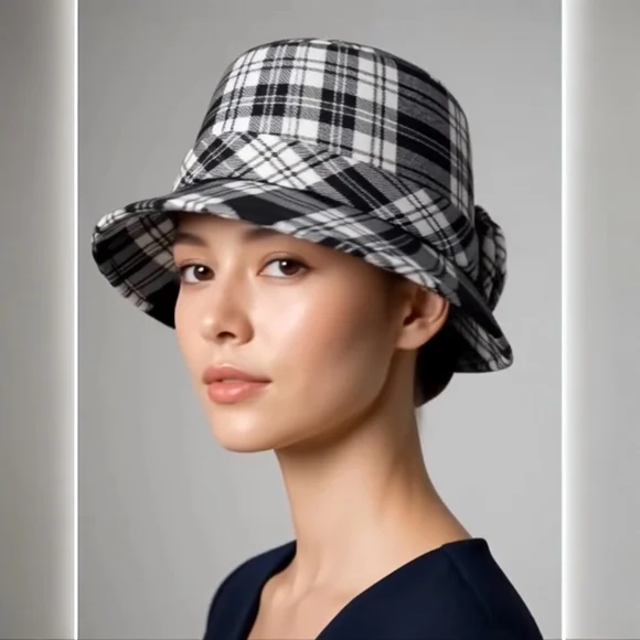 Tartan Traditions Plaid Bucket Hat Black White Flower Detail Women S/M NWT
