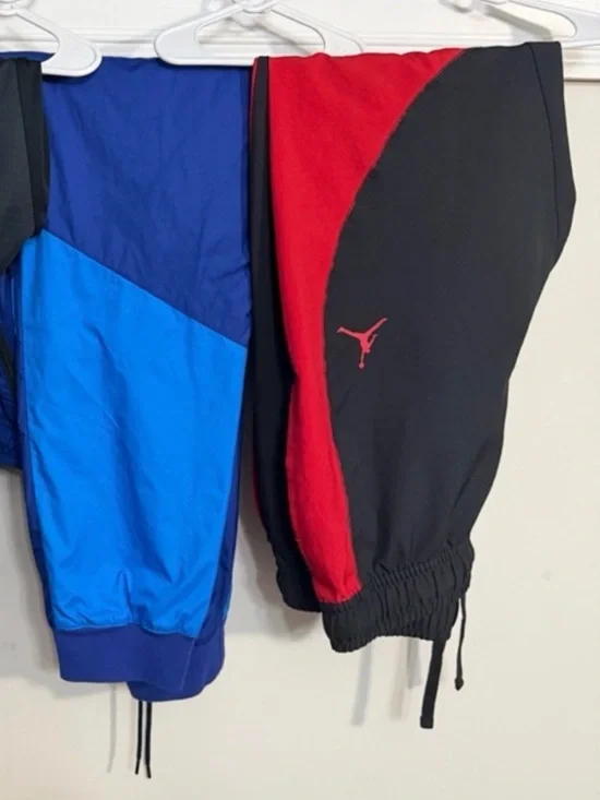 Jordan, Nike sport pants in great condition.‎ Size L.