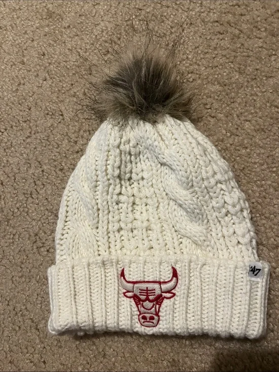 Chicago Bulls Cream Knit Pom Beanie