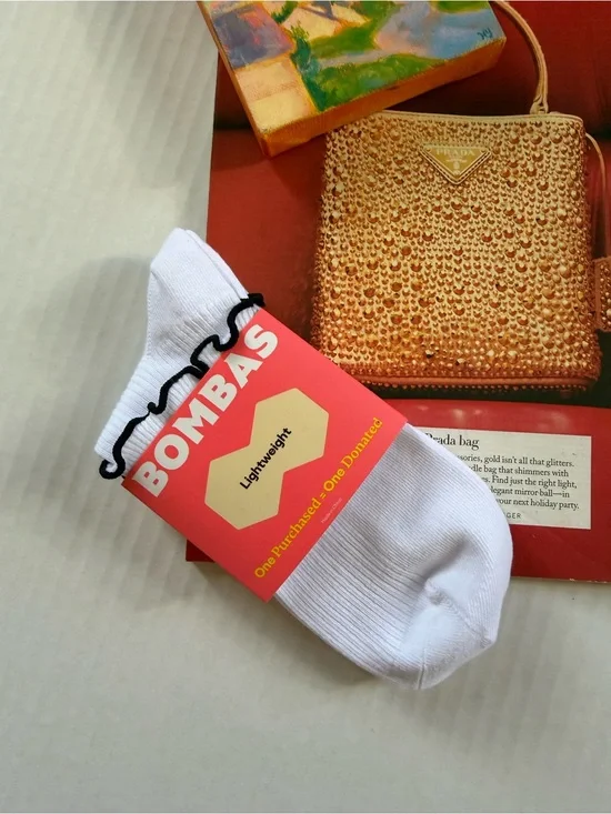 Bombas Women’s Raffle White Lightweight Ankle Socks with Black Trim