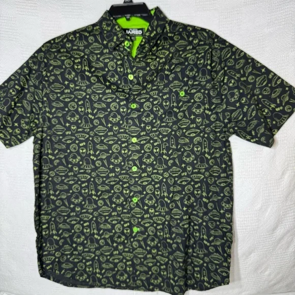 Alien Invasion Glow in the‎ Dark Black Woven Shirt Men’s M Cracker Barrel Excl