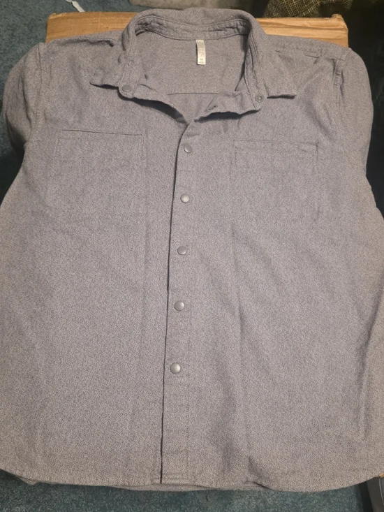 STYLUS Men's Light Gray Button-Down Casual Shirt