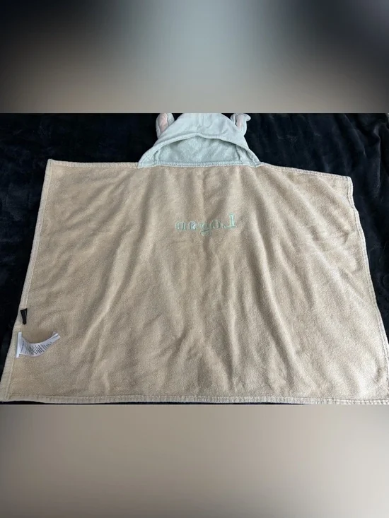 Personalized Pottery Barn Kids Star Wars Grogu Hooded Towel