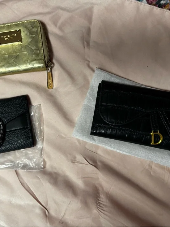 3 ladies Wallets