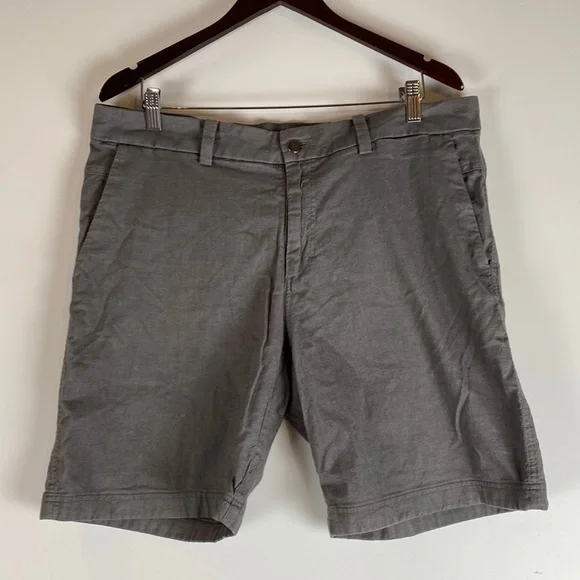 Lululemon Men's Commission Classic-Fit Short 7