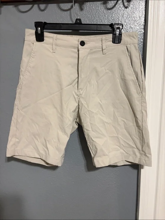 Kenneth Cole New York Beige Flat-Front Chino Shorts