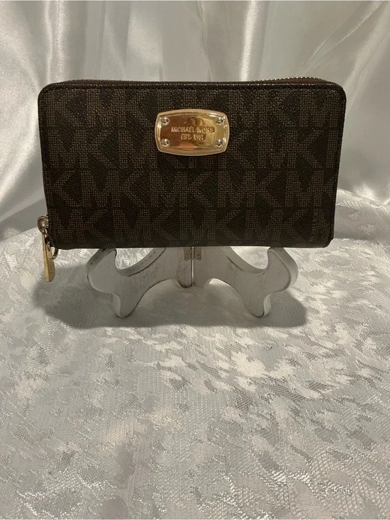 Michael Kors Jet Set Dark Brown MK Signature Zip-Around Wallet