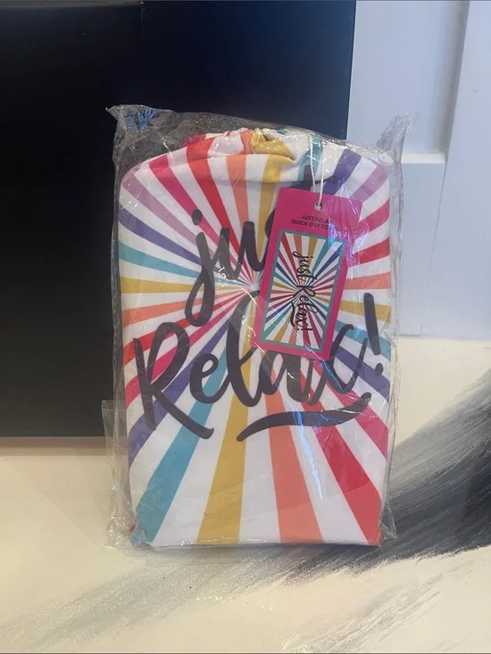 Relax! Multicolor Sunburst Quick Dry Towel